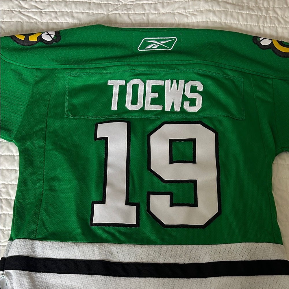 Blackhawjs Reebok Green Kids Jersey Toews